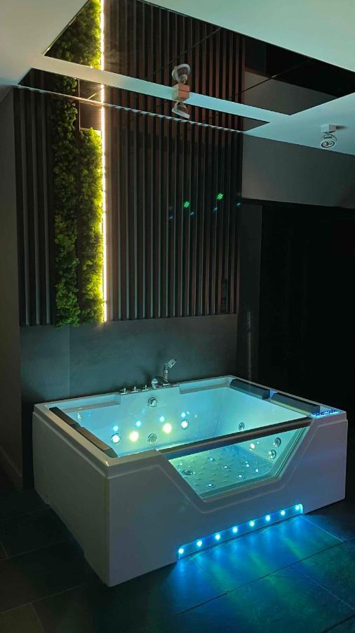 Magspace River View Jacuzzi Apartment Danzig Exterior foto